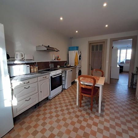 Le Plain Pied Sur Place Le Mêle-sur-Sarthe Zewnętrze zdjęcie