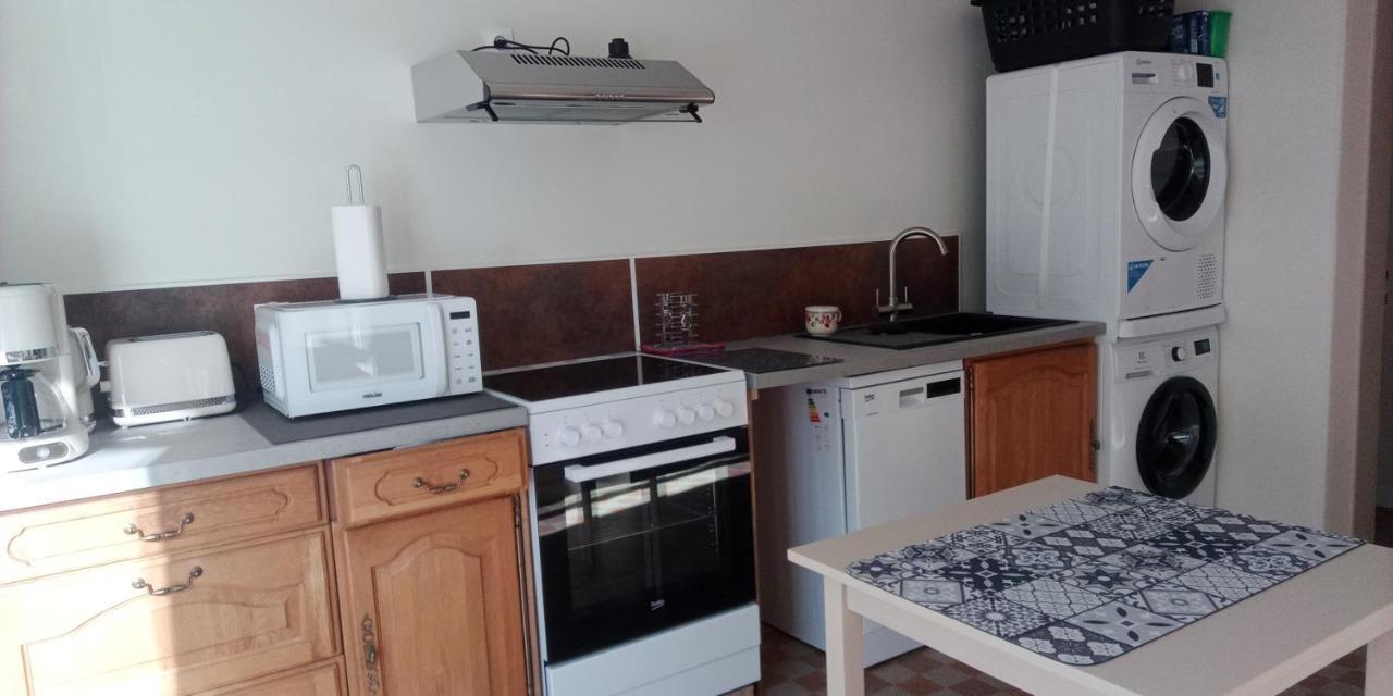 Le Plain Pied Sur Place Le Mêle-sur-Sarthe Zewnętrze zdjęcie
