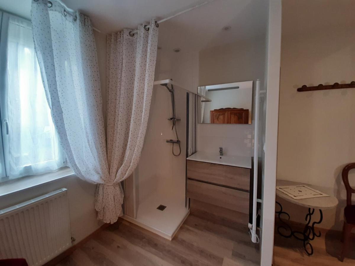 Le Plain Pied Sur Place Le Mêle-sur-Sarthe Zewnętrze zdjęcie